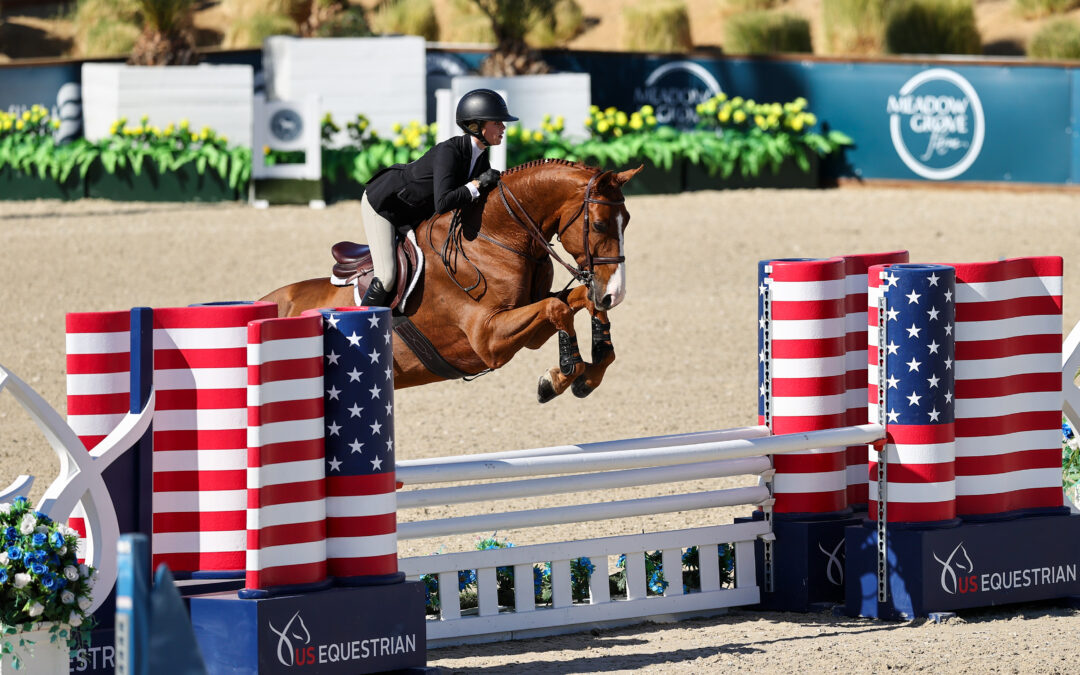 Desi Cyr Gets the Gold in USEF/NCEA Junior Hunter Seat Medal Final – West at National Sunshine Series 2